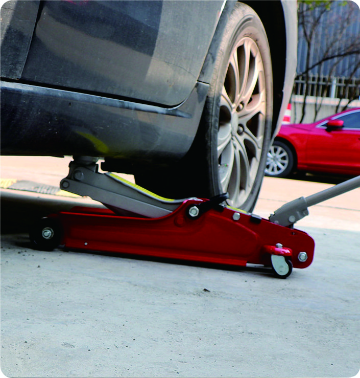360-degree heavy-duty solid steel swivel casters for easy maneuverability