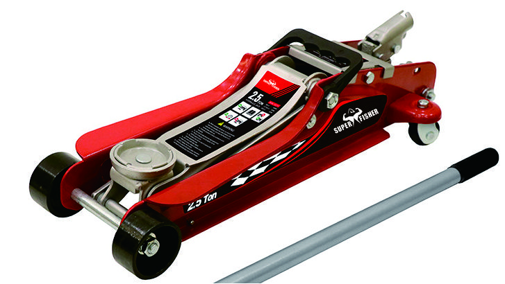 Front angle view of the SF-FJ01 floor jack highlighting the dual pump mechanism